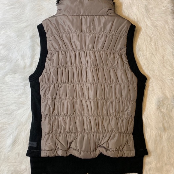 🔥SOLD🔥 Calvin Klein Performance Vest! Size Medium - Picture 7 of 8